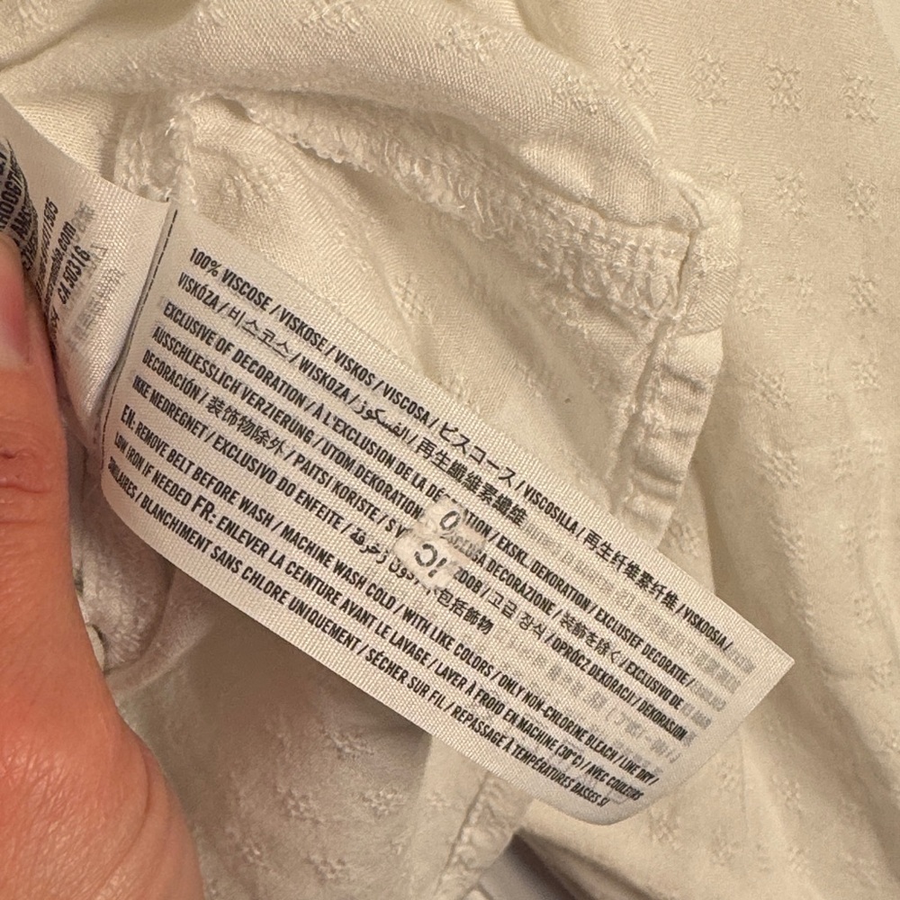 Abercrombie & Fitch White Button-Down Blouse Long Sleeve Women’s Size Small - Picture 9 of 12